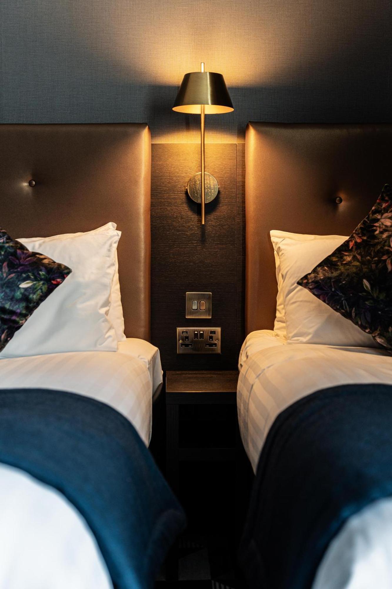 Triple Room,1576691765:JPEG